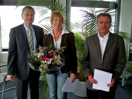 Oberbürgermeister Dr. Klaus Weichel mit Christel Lebailly und Gerhard Höhn © Stadt Kaiserslautern