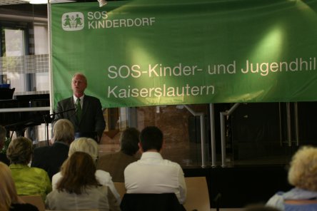 Beigeordneter Färber bei seiner Ansprache© Stadt Kaiserslautern