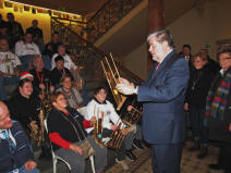 Fot zeigt die Musikgruppe der Lebenshilfe mit Kurt Beck © Stadt Kaiserslautern