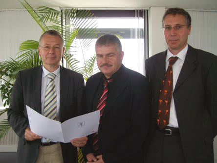 Oberbürgermeister Dr. Klaus Weichel, Jürgen Fell und Beigeordneter Peter Kiefer © Stadt Kaiserslautern