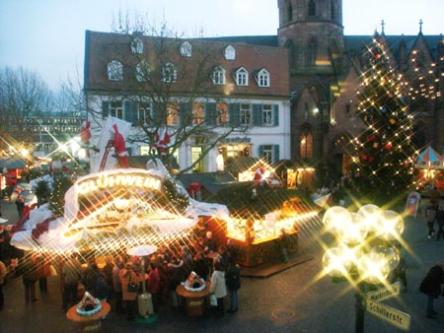 Weihnachtsmarkt in Kaiserslautern. © Stadt Kaiserslautern