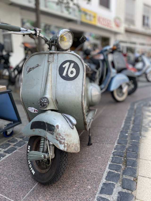 Kaiserslautern Classics 2023. Eine der Vespas. © Stadt Kaiserslautern