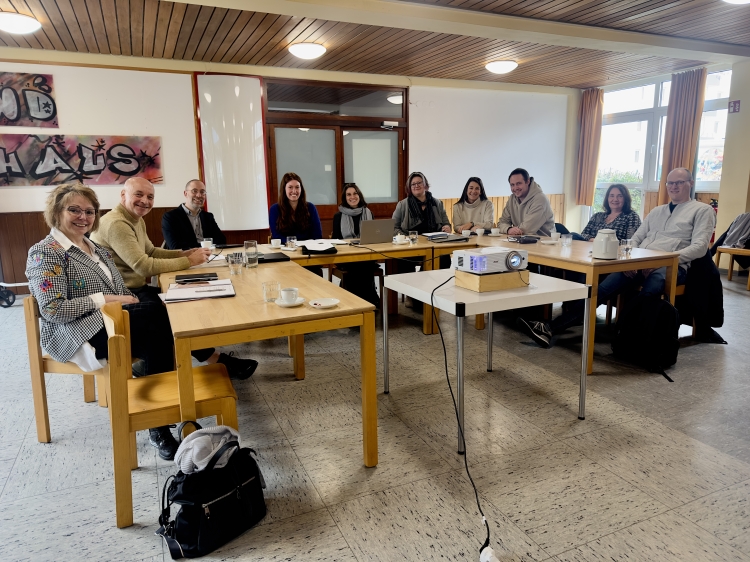 Die Teilnehmerinnen und Teilnehmer des ersten Workshops, der vergangene Woche im Jugendhaus in der Augustastraße stattfand. © Stadt Kaiserslautern