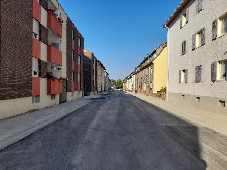 Das Foto zeigt die Gut-Heim-Straße am Morgen des 27. Juni 2024 unmittelbar vor der Freigabe. © Stadt Kaiserslautern