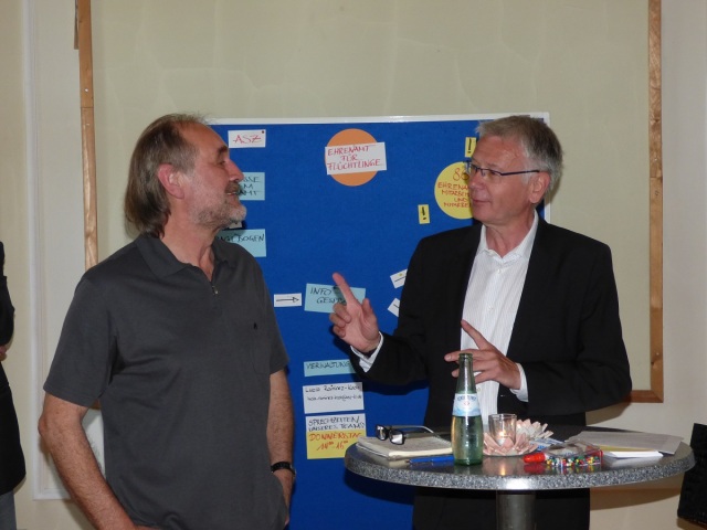 Gute Laune bei der Einweihung: ASZ-Leiter Willi Schattner (links) und Oberbürgermeister Klaus Weichel.  © Stadt Kaiserslautern