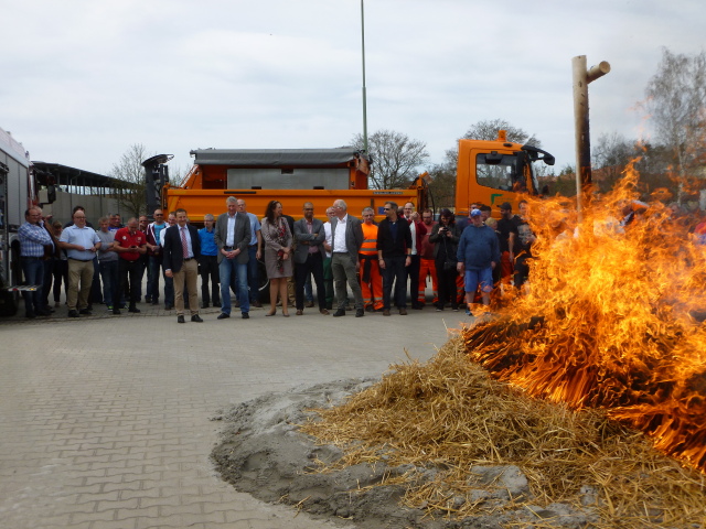 Gemeinsame Winterverbrennung bei der Stadtbildpflege Kaiserslautern  © Stadt Kaiserslautern