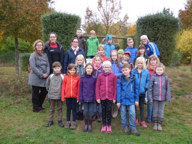 Die Kinder und Betreuer/innen des Herbstferienprogramms © Stadt Kaiserslautern