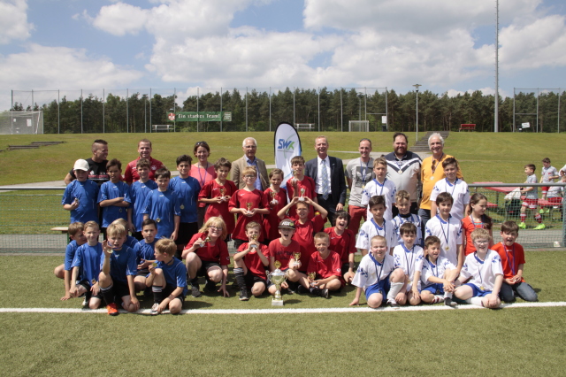 Die drei erstplatzierten Mannschaften des SWK-Cups 2017 © Stadt Kaiserslautern