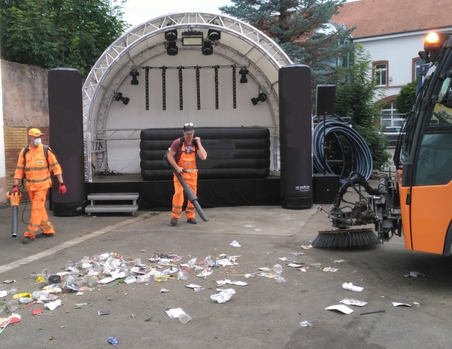 Straßenreiniger der SK im Einsatz während des Altstadtfests © Stadtbildpflege Kaiserslautern 